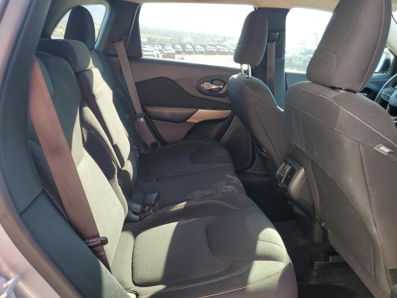 2017 Jeep Cherokee Latitude VIN: 1C4PJLCS9HW644535 Lot: 67018305