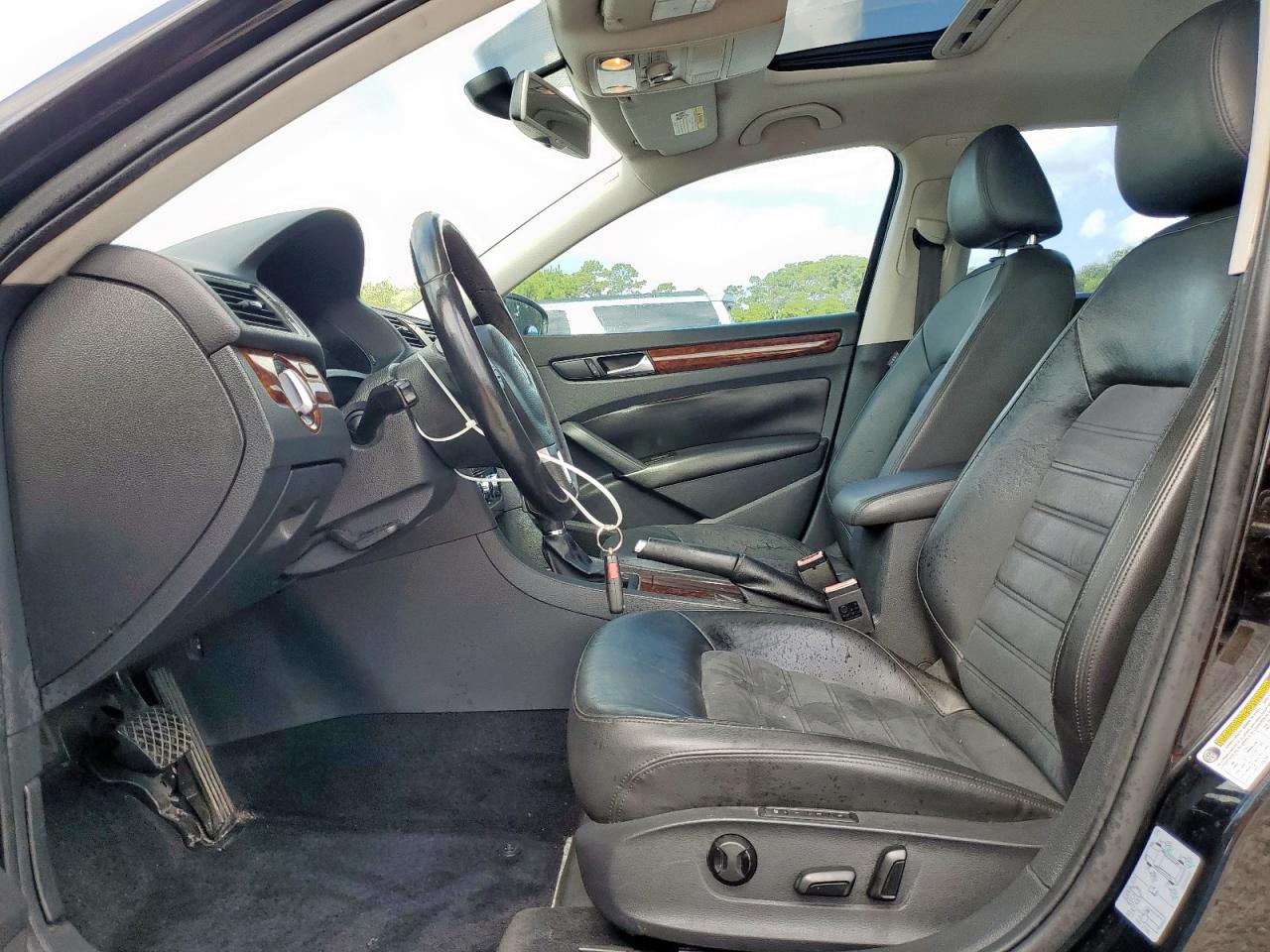 2012 Volkswagen Passat Sel VIN: 1VWCP7A34CC041239 Lot: 70485095