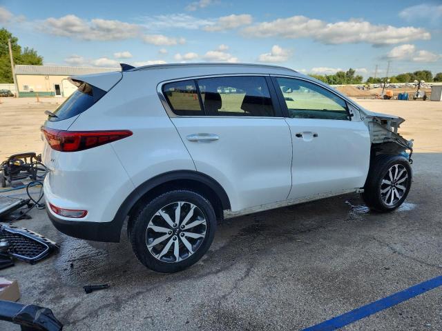  KIA SPORTAGE 2017 Белы