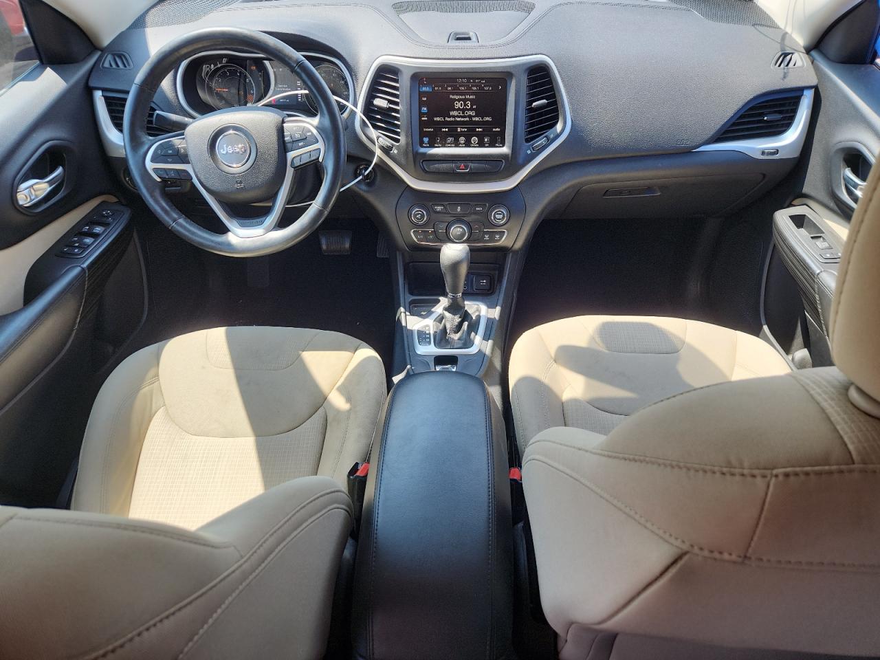 2015 Jeep Cherokee Latitude VIN: 1C4PJLCB3FW505854 Lot: 70677105