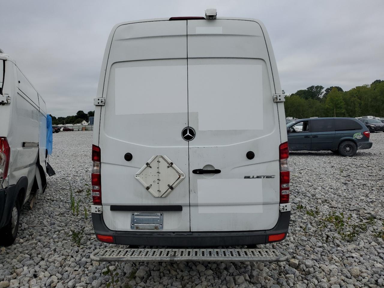2014 Mercedes-Benz Sprinter 2500 VIN: WD3PE8DE5E5821975 Lot: 69947925