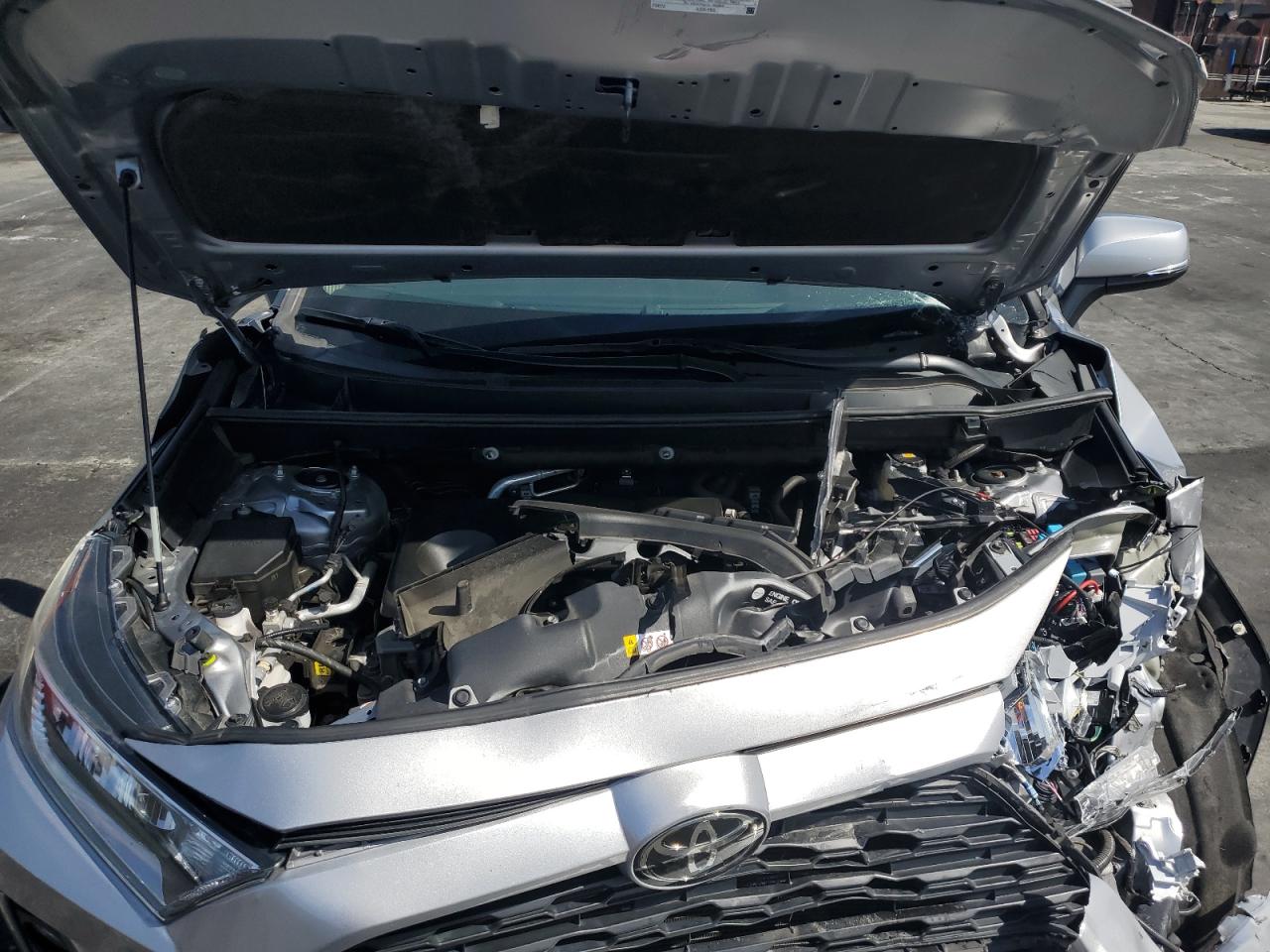 2021 Toyota Rav4 Xle VIN: 2T3W1RFV4MC095518 Lot: 69842275