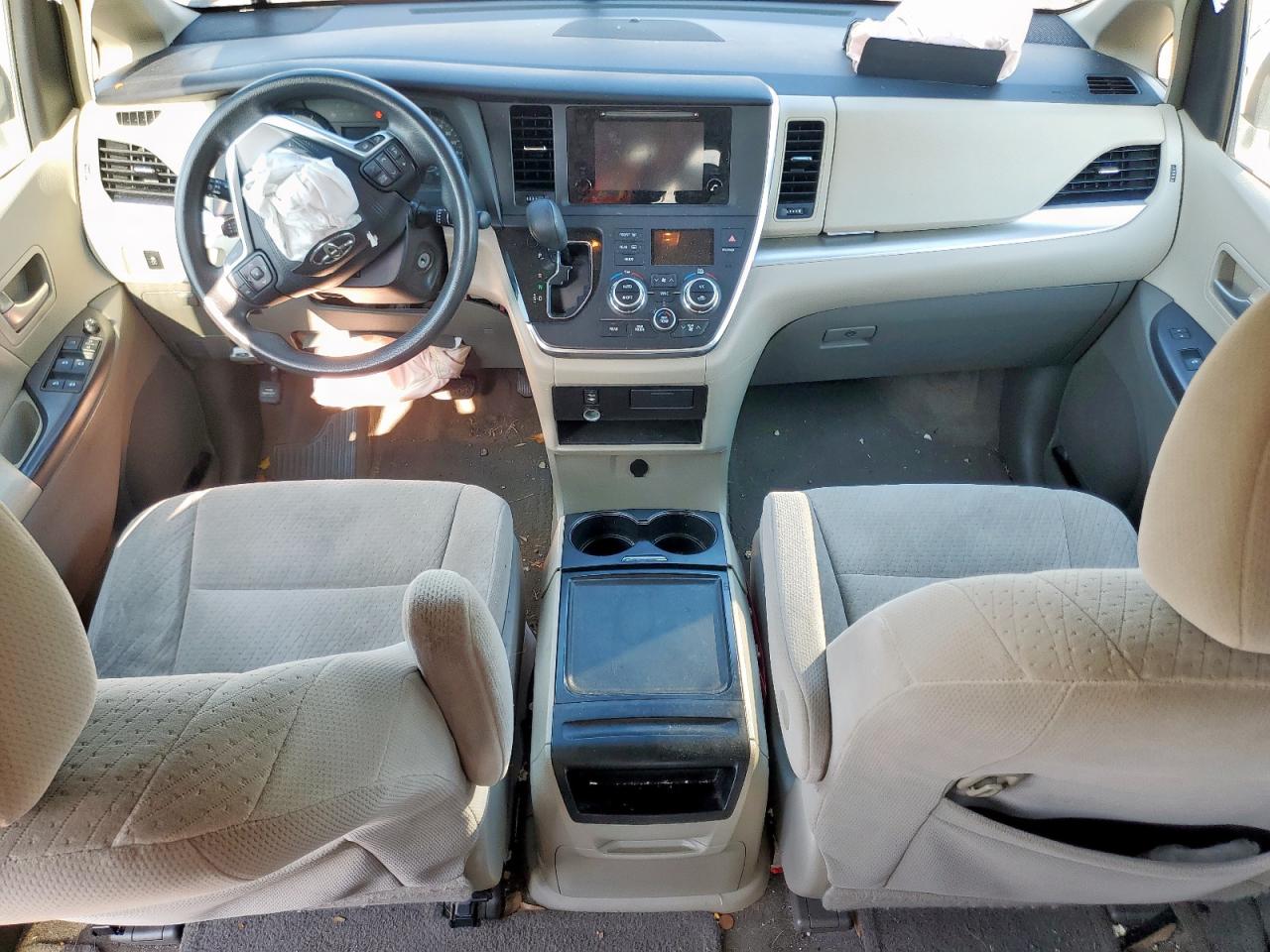 2015 Toyota Sienna Le VIN: 5TDKK3DC9FS598233 Lot: 67855925