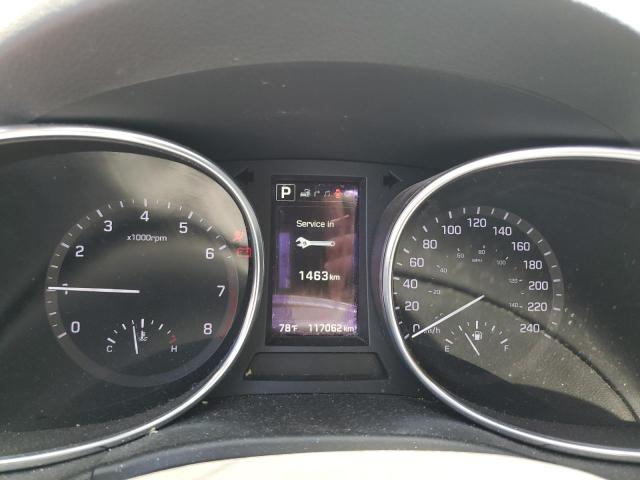 2017 HYUNDAI SANTA FE SE  