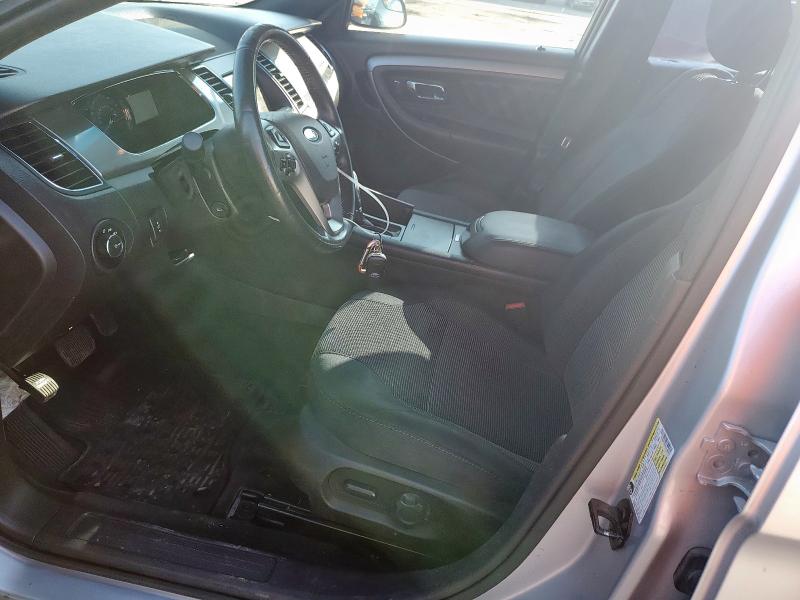 Sedans FORD TAURUS 2015 Srebrny