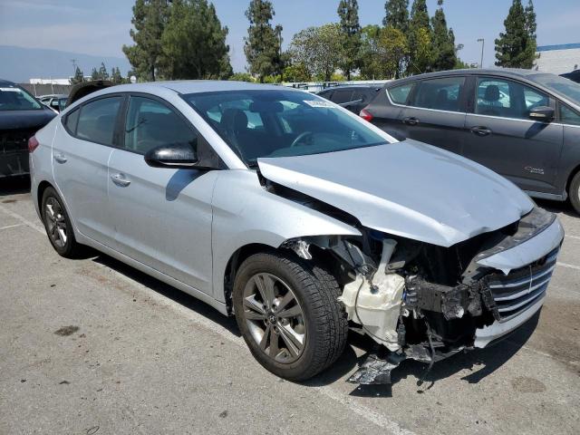  HYUNDAI ELANTRA 2018 Srebrny