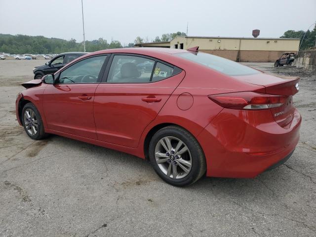  HYUNDAI ELANTRA 2017 Красный