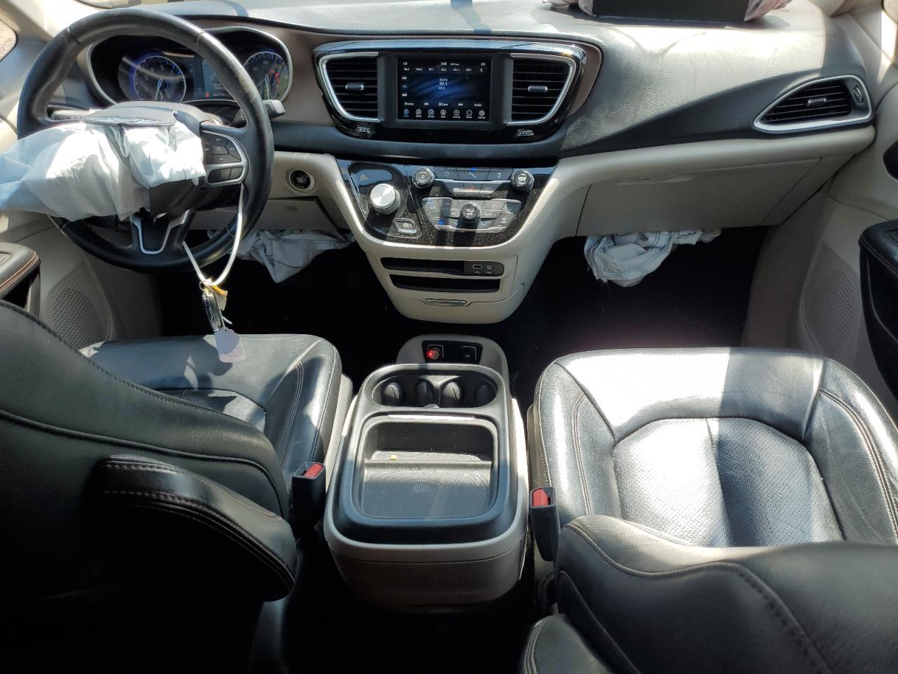 2018 Chrysler Pacifica Touring L VIN: 2C4RC1BGXJR293170 Lot: 68293025