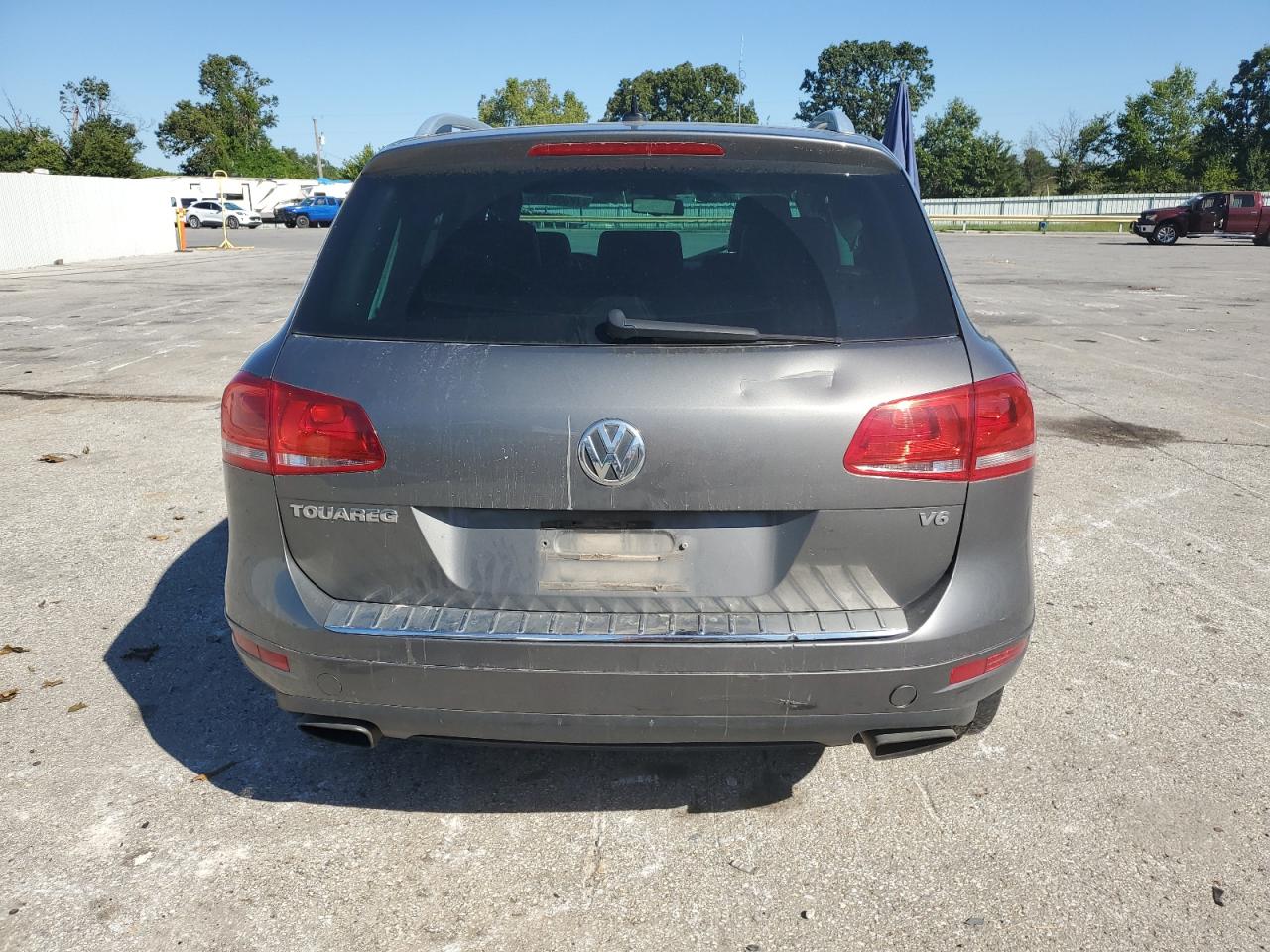 2014 Volkswagen Touareg V6 VIN: WVGEF9BP8ED008765 Lot: 70308785