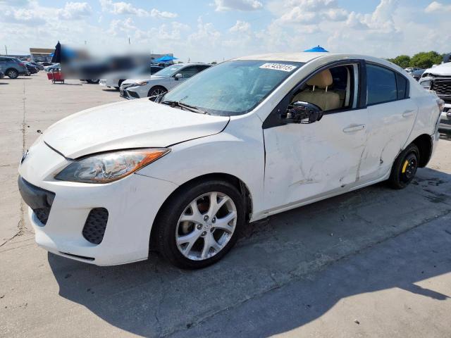 Sedans MAZDA 3 2012 White