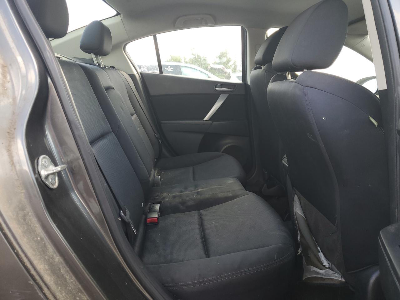 2017 Mazda 3 S VIN: JM1BL1S68A1348227 Lot: 70058385