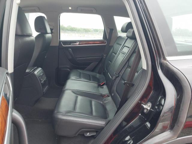 2011 VOLKSWAGEN TOUAREG V6