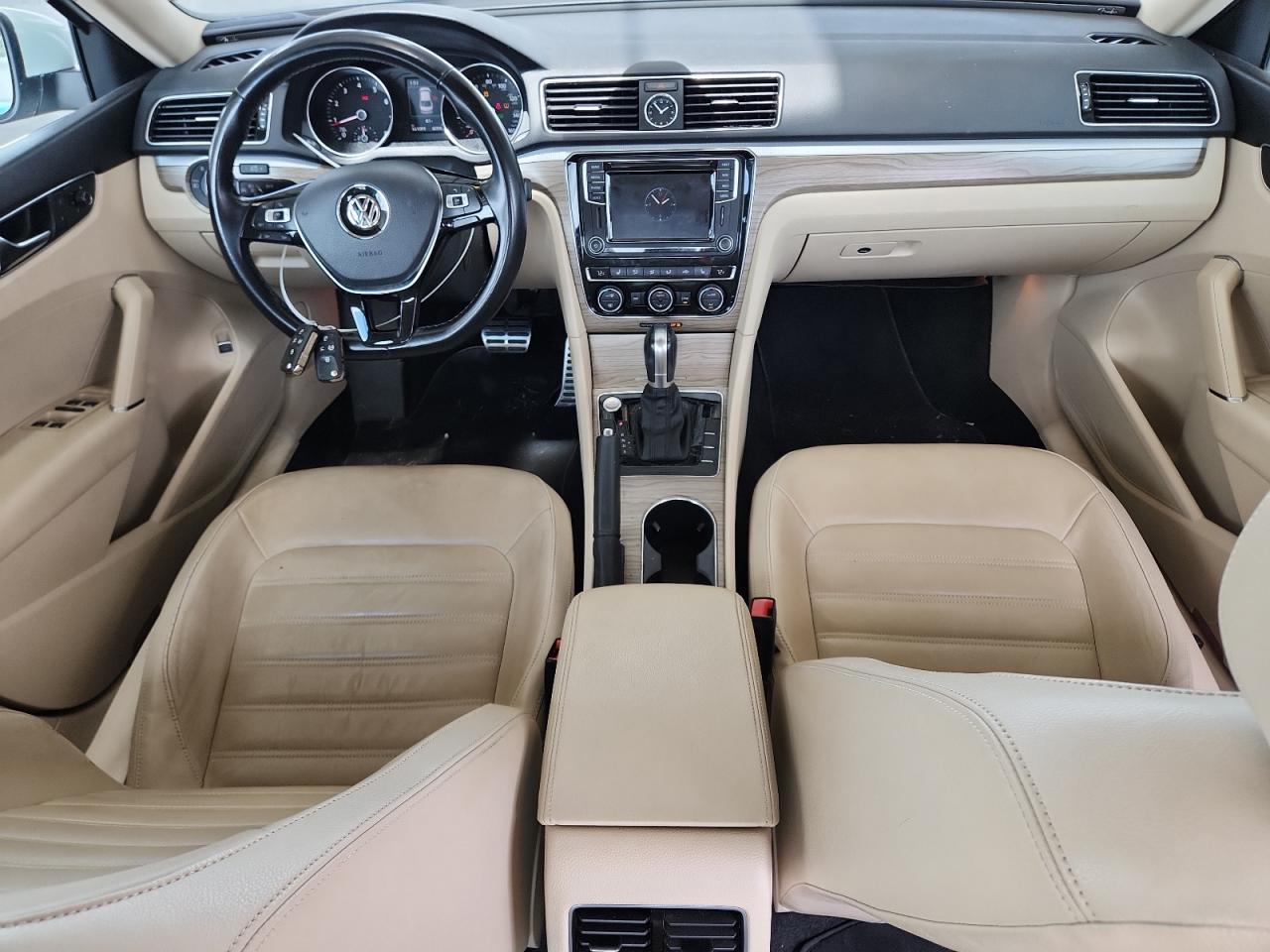 2017 Volkswagen Passat Sel Premium VIN: 1VWCT7A31HC016589 Lot: 68124685