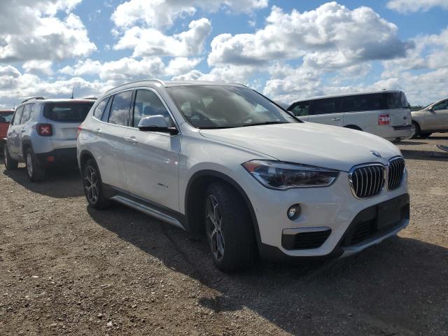 Паркетники BMW X1 2016 Белы