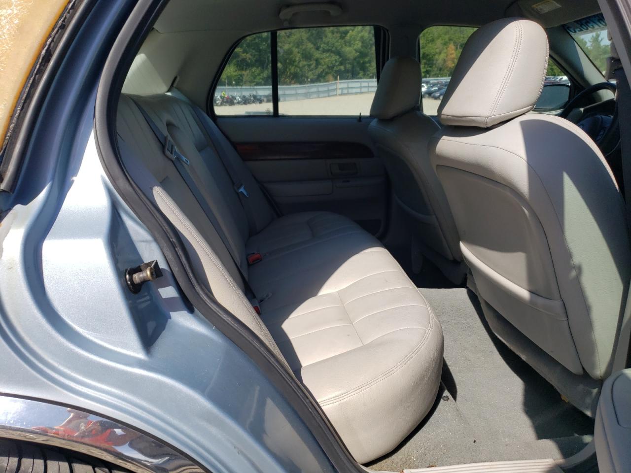 2004 Mercury Grand Marquis Gs VIN: 2MEFM74W14X683287 Lot: 70675825