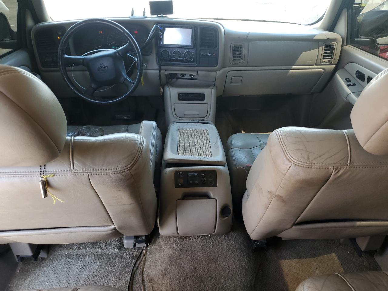 2002 Chevrolet Suburban K1500 VIN: 1GNFK16ZX2J328207 Lot: 69306575