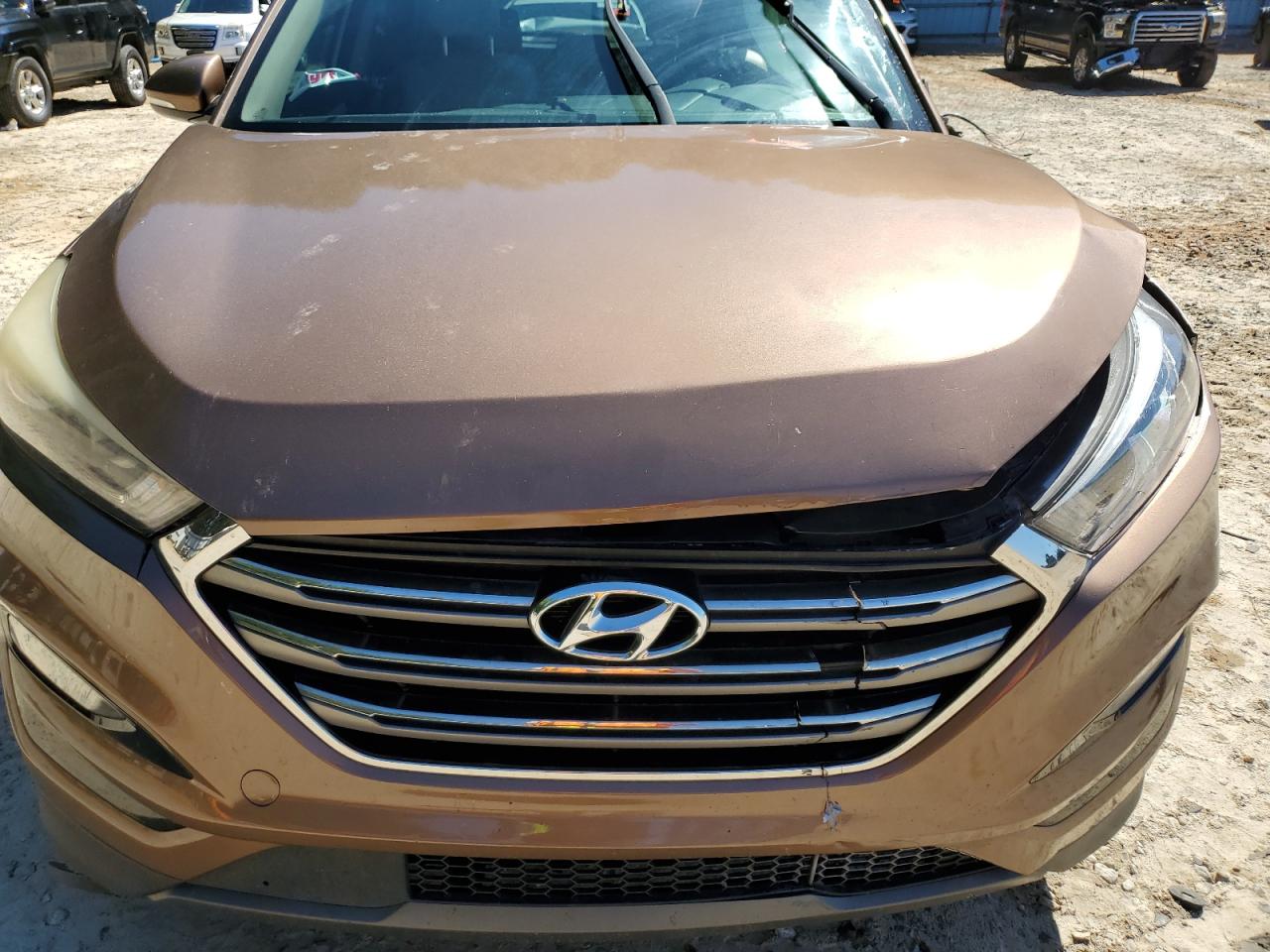 2016 Hyundai Tucson Limited VIN: KM8J33A26GU117996 Lot: 70282015