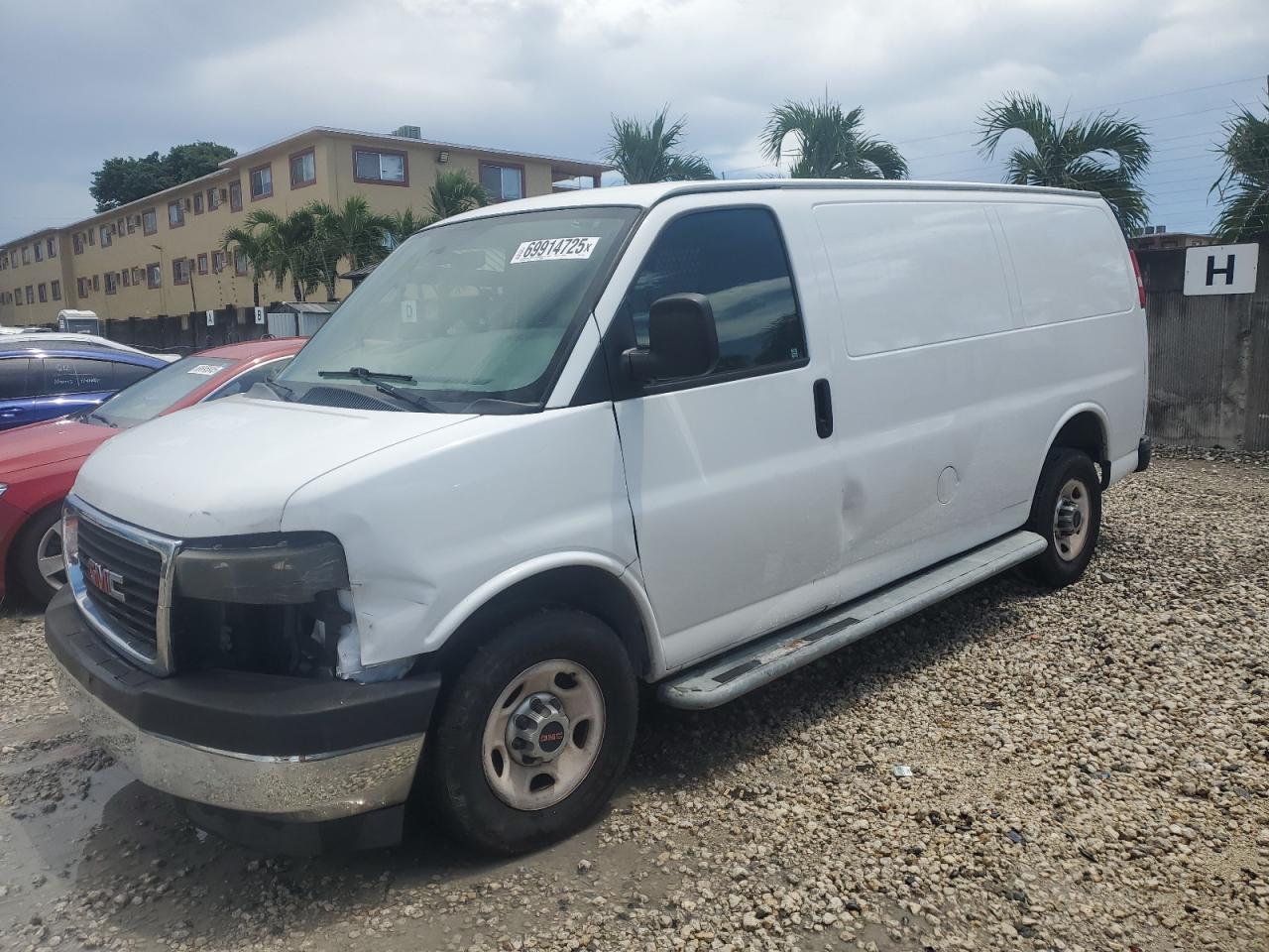 2017 GMC Savana G2500