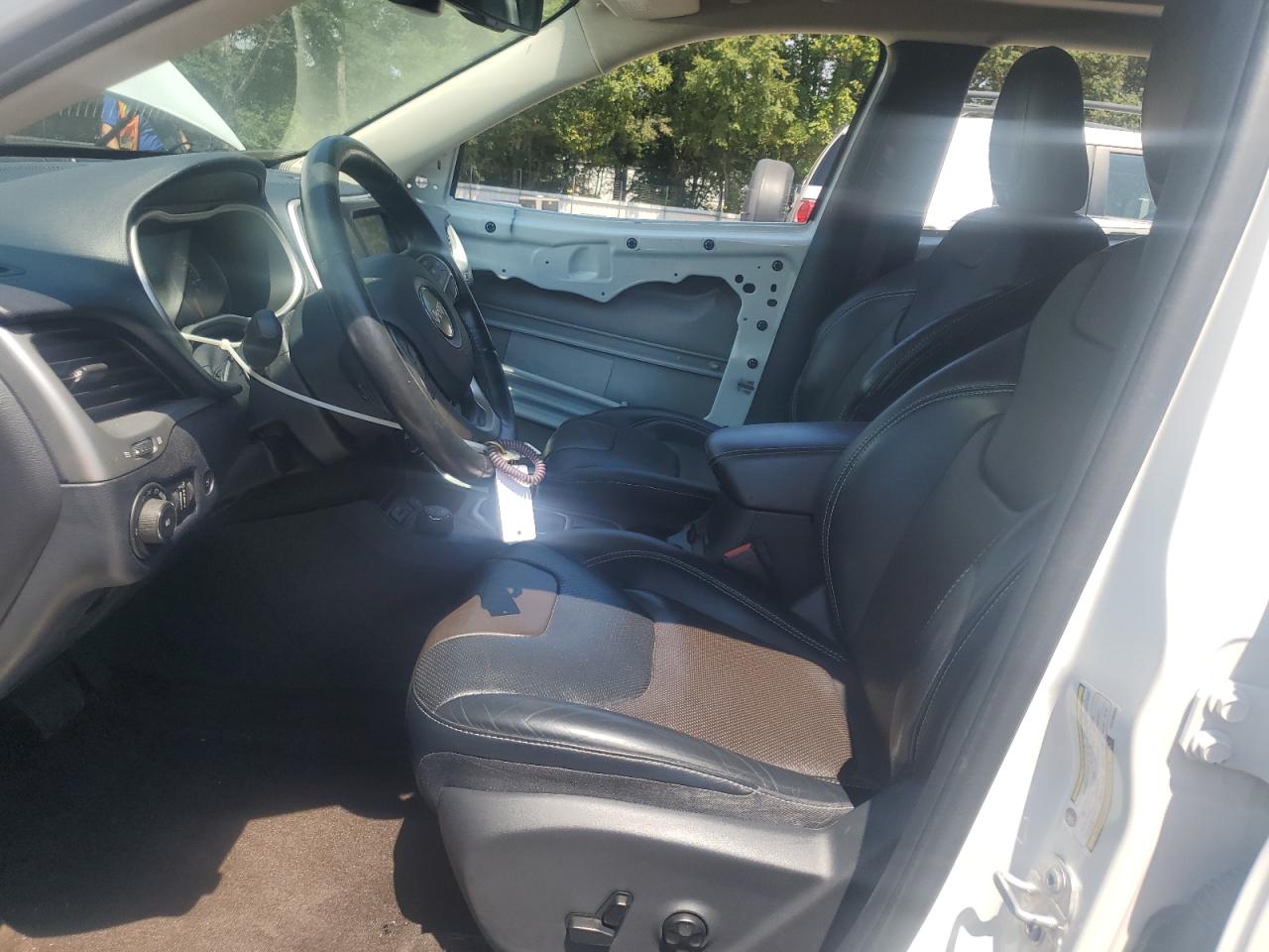 2016 Jeep Cherokee Limited VIN: 1C4PJMDSXGW268303 Lot: 70533815