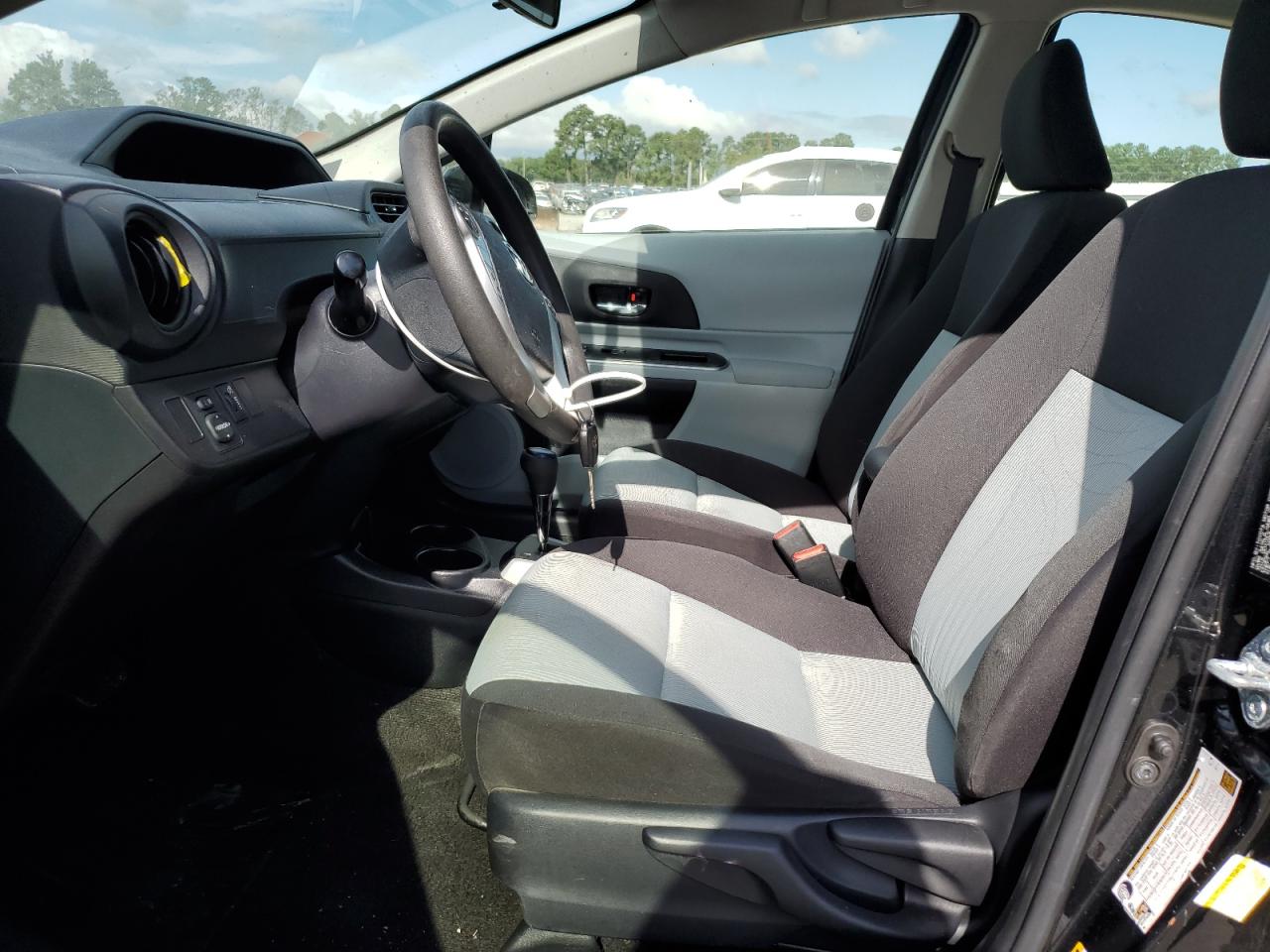 JTDKDTB36E1573654 2014 Toyota Prius C