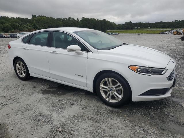  FORD FUSION 2018 Білий