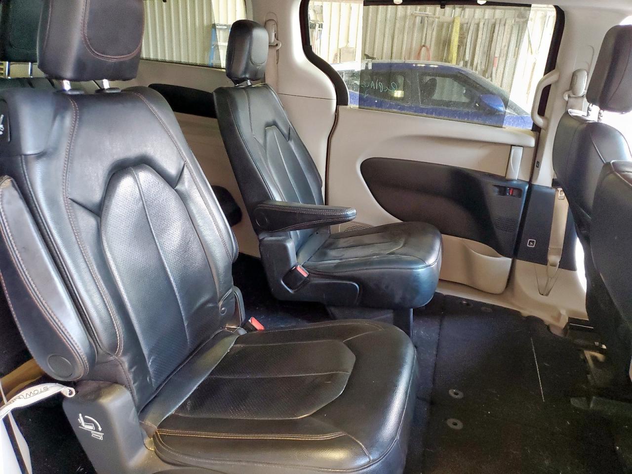 2020 Chrysler Pacifica Touring L VIN: 2C4RC1BG0LR280270 Lot: 68957435