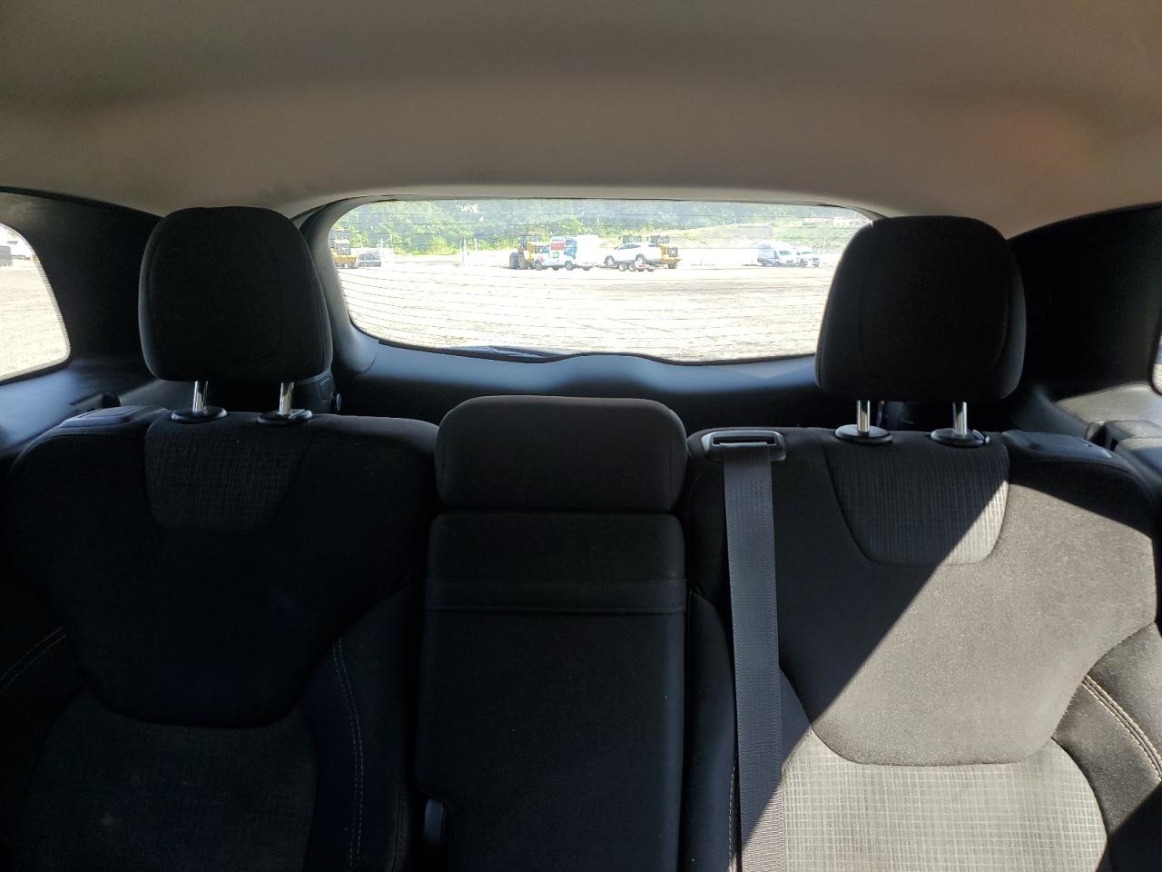 2015 Jeep Cherokee Latitude VIN: 1C4PJLCS7FW536217 Lot: 67219205