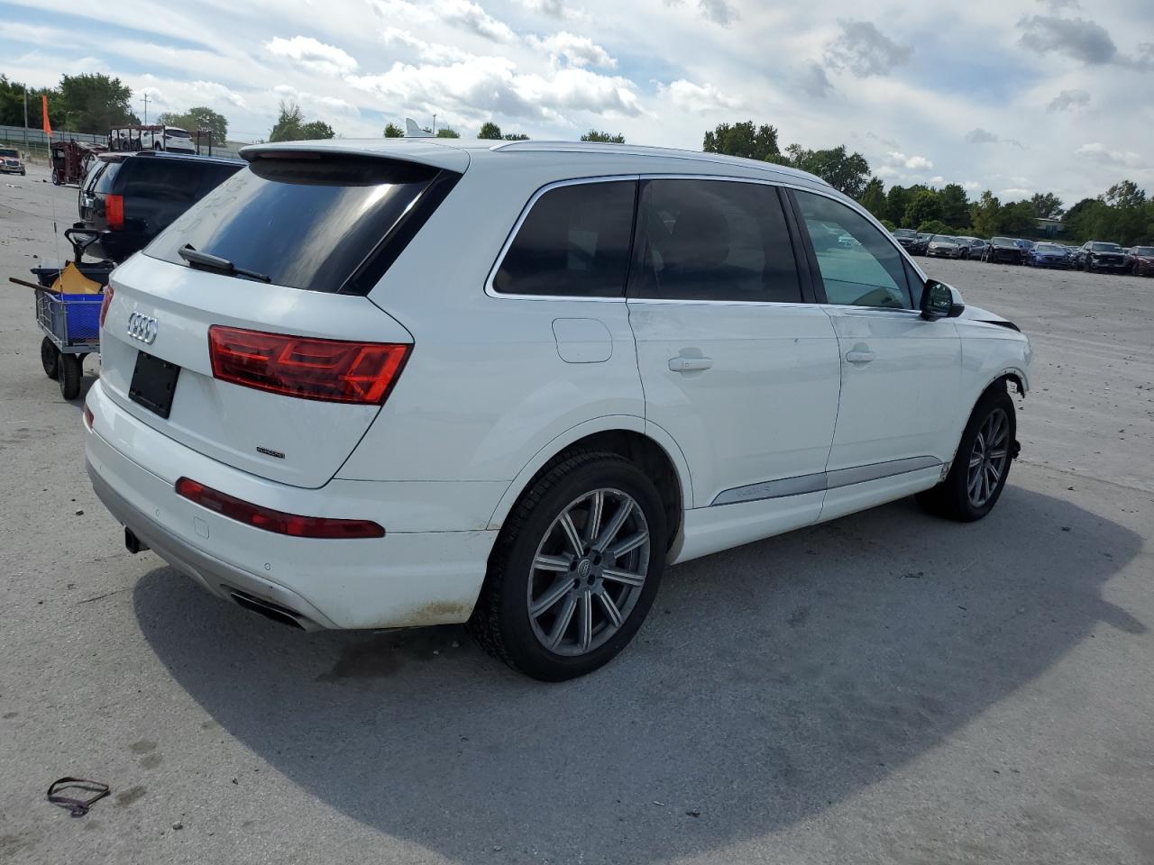 2017 Audi Q7 Premium Plus white null gas WA1LHAF71HD052736 photo #4