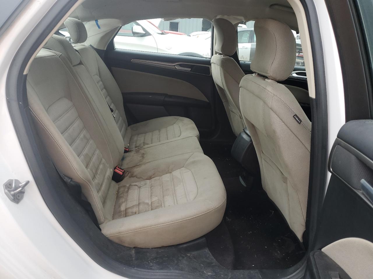 2017 Ford Fusion S VIN: 3FA6P0G72HR229130 Lot: 70669485