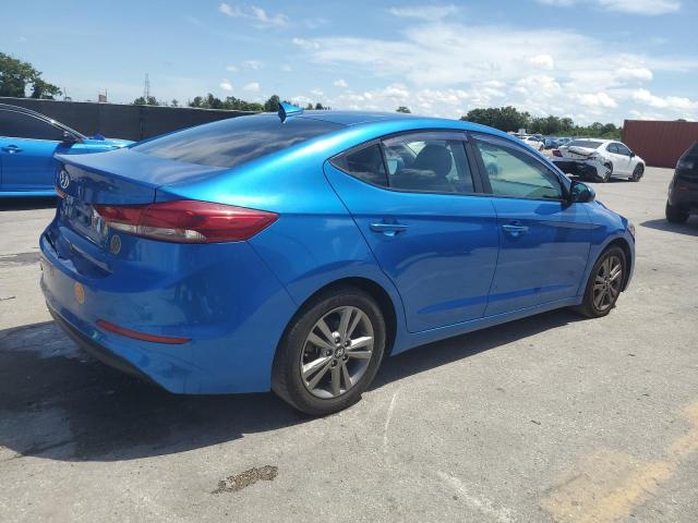  HYUNDAI ELANTRA 2018 Синий