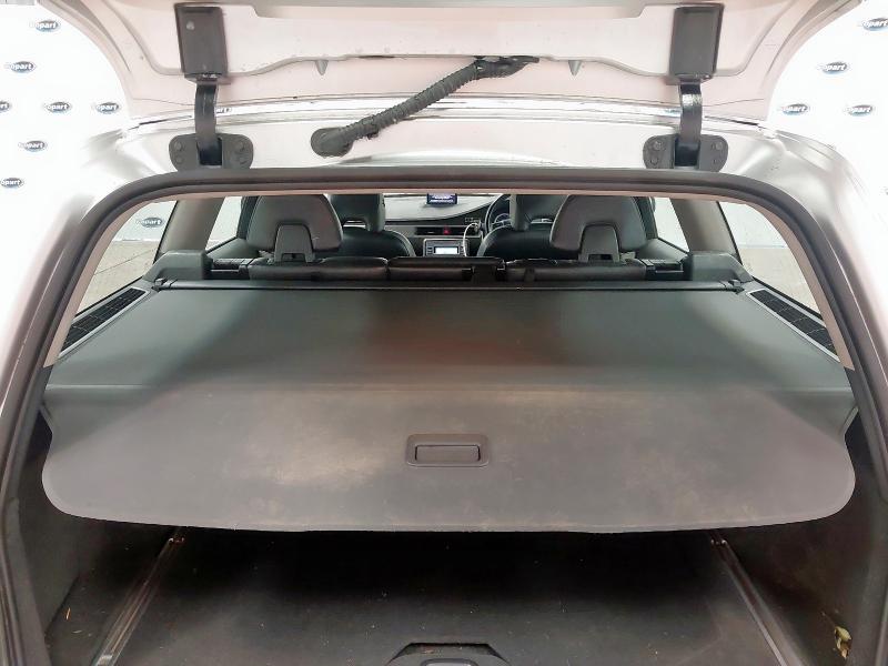 2010 VOLVO V70 SE LUX