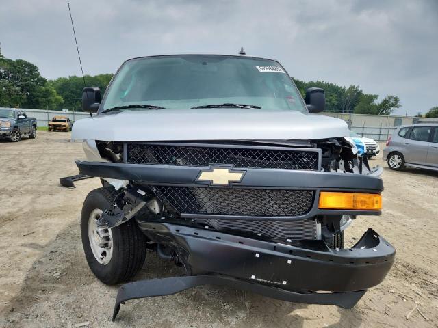  CHEVROLET EXPRESS 2024 Silver