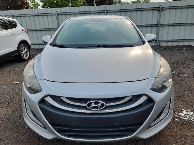 Hatchbacks HYUNDAI ELANTRA 2014 Srebrny