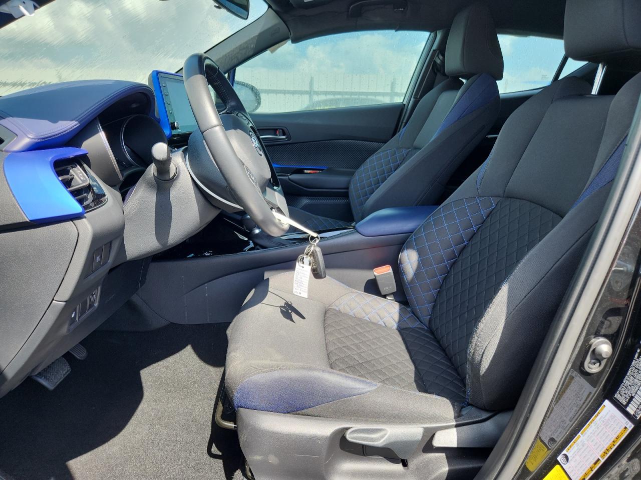 2022 Toyota C-Hr Xle VIN: NMTKHMBX5NR142205 Lot: 70354495