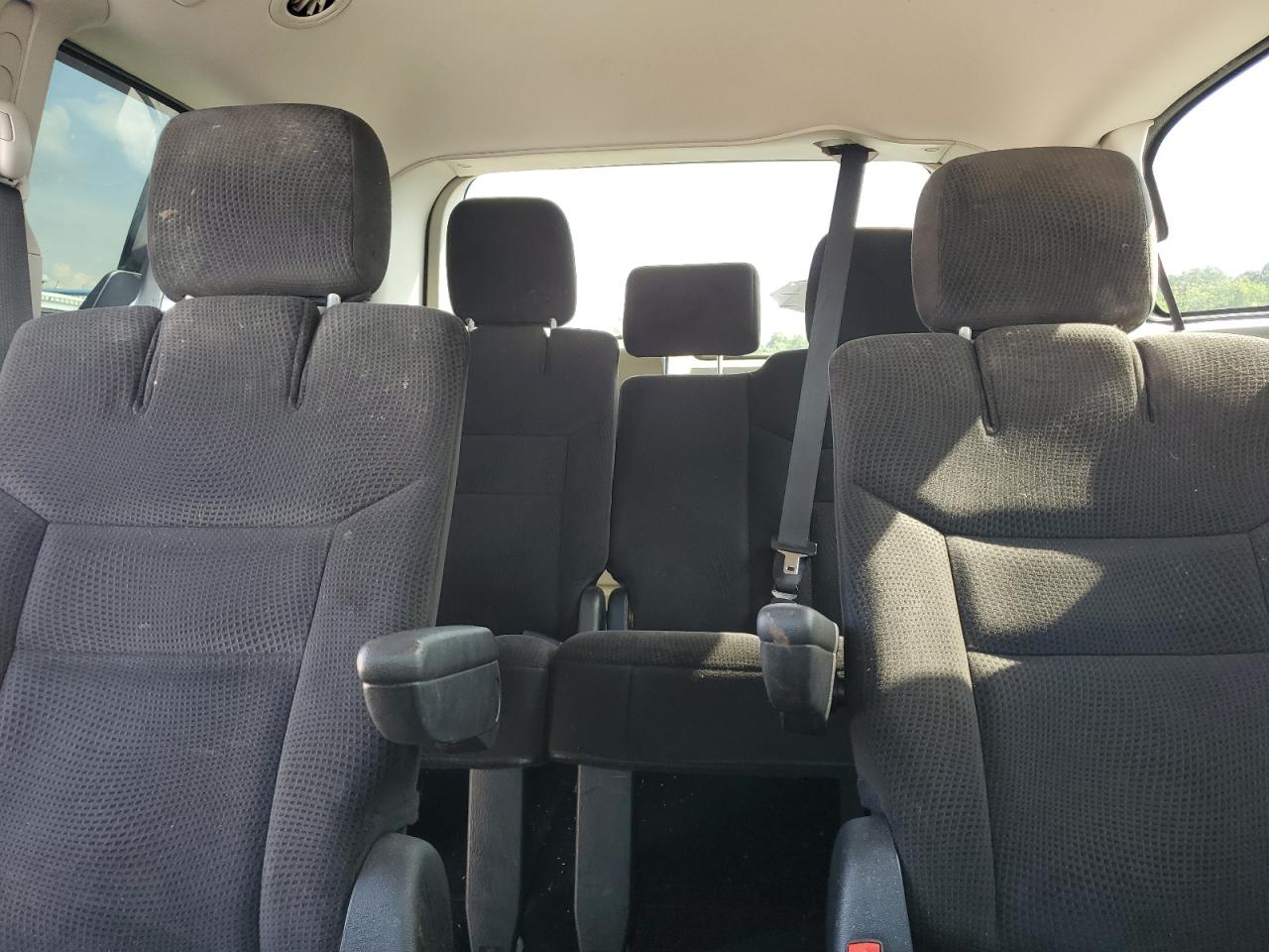 2016 Dodge Grand Caravan Se VIN: 2C4RDGBGXGR335541 Lot: 68684855