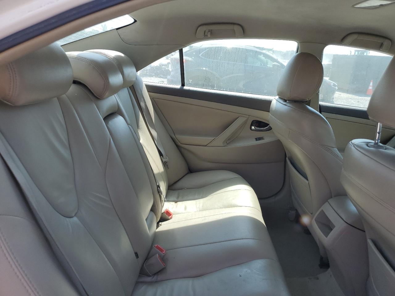 2010 Toyota Camry Base VIN: 4T1BF3EK1AU513962 Lot: 70472565