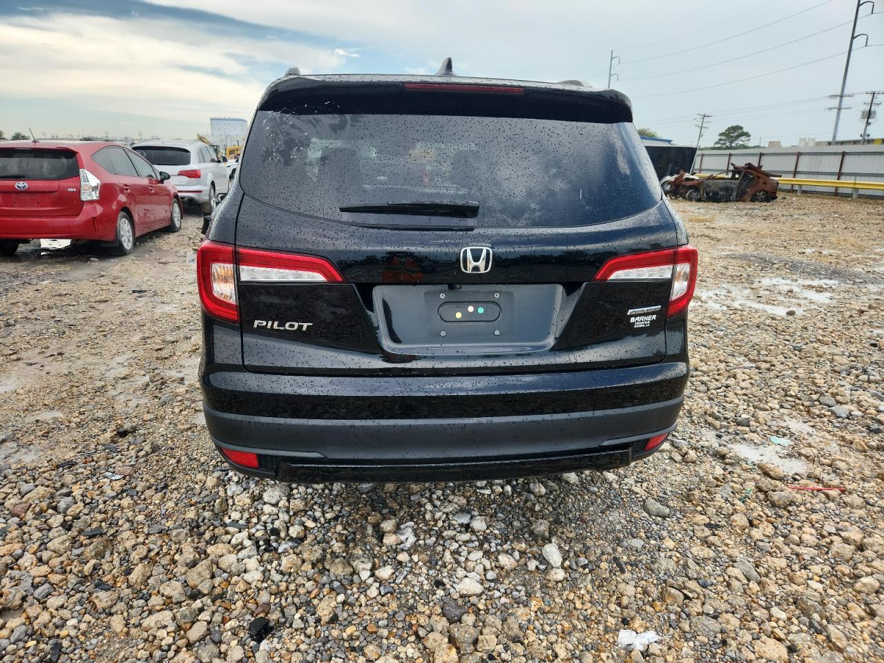 2021 Honda Pilot Se VIN: 5FNYF5H26MB038084 Lot: 70161175