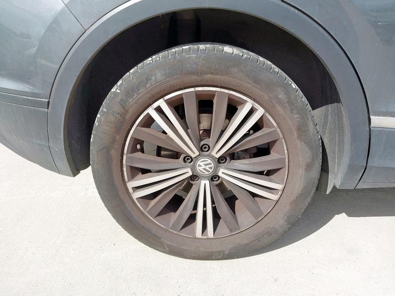 2018 VOLKSWAGEN TIGUAN SE NAV