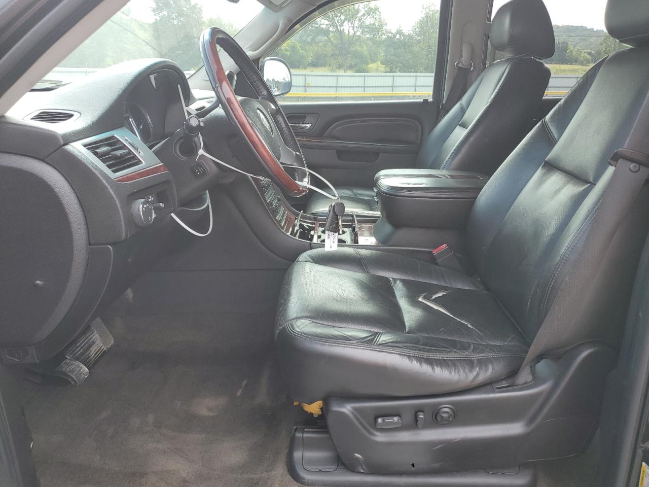 2010 Cadillac Escalade Esv Premium VIN: 1GYUKJEF1AR137941 Lot: 69479155