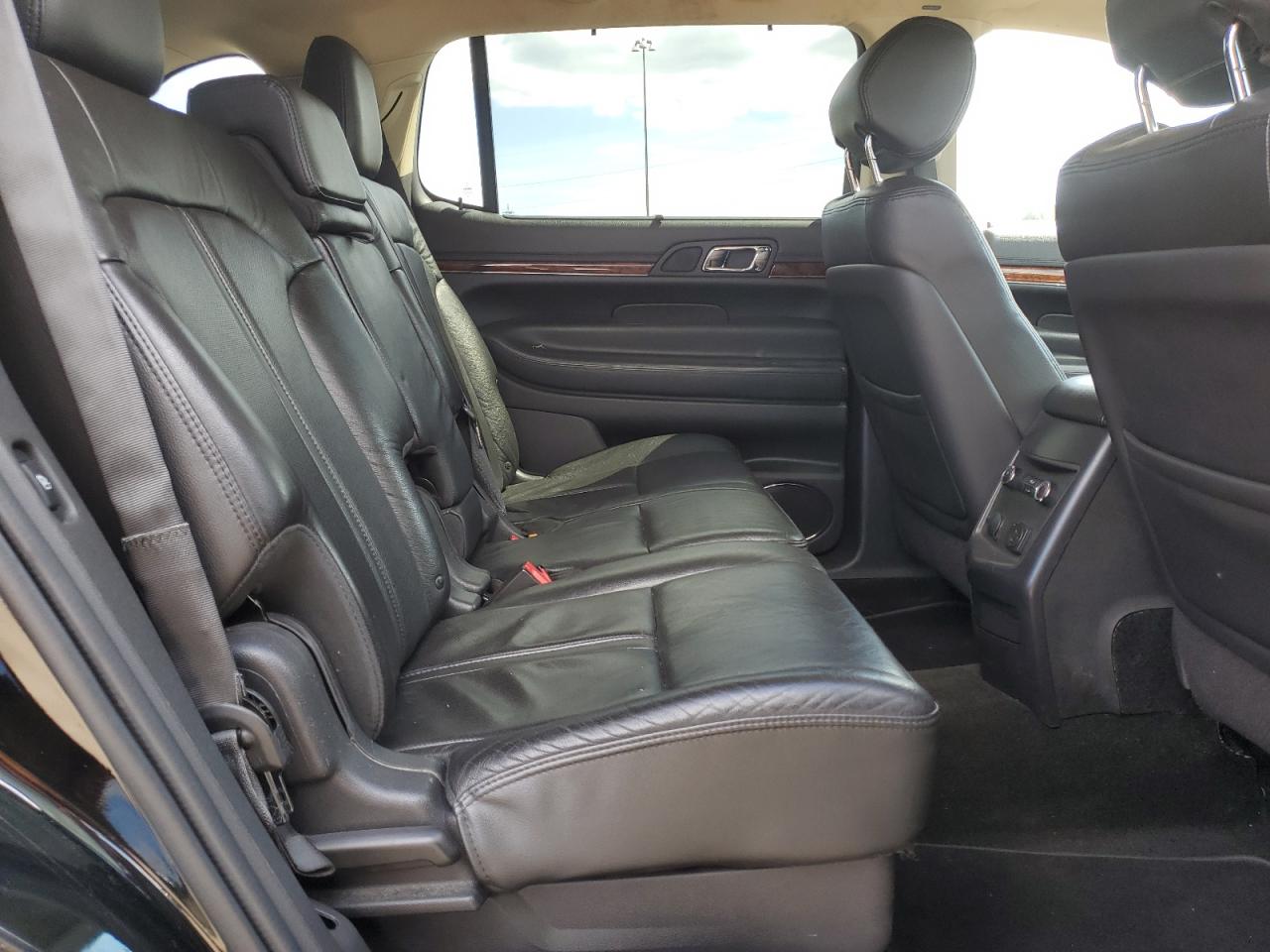 2016 Lincoln Mkt VIN: 2LMHJ5AT5GBL01622 Lot: 70997905