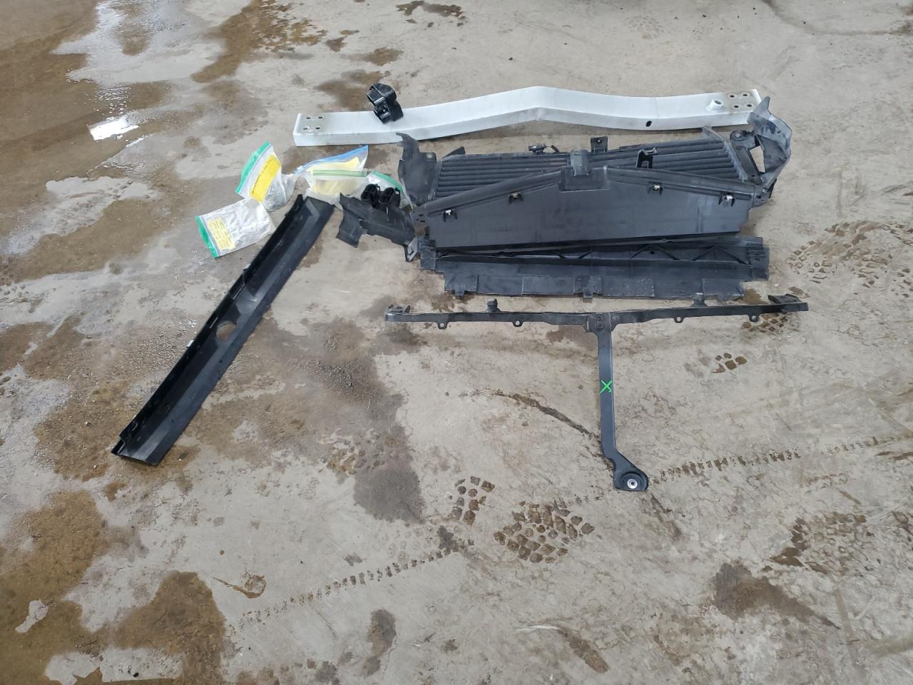 2020 Chevrolet Equinox Lt VIN: 3GNAXUEV9LS502988 Lot: 69780545