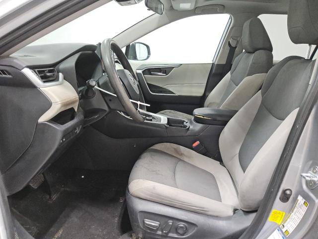  TOYOTA RAV4 2021 Серебристый