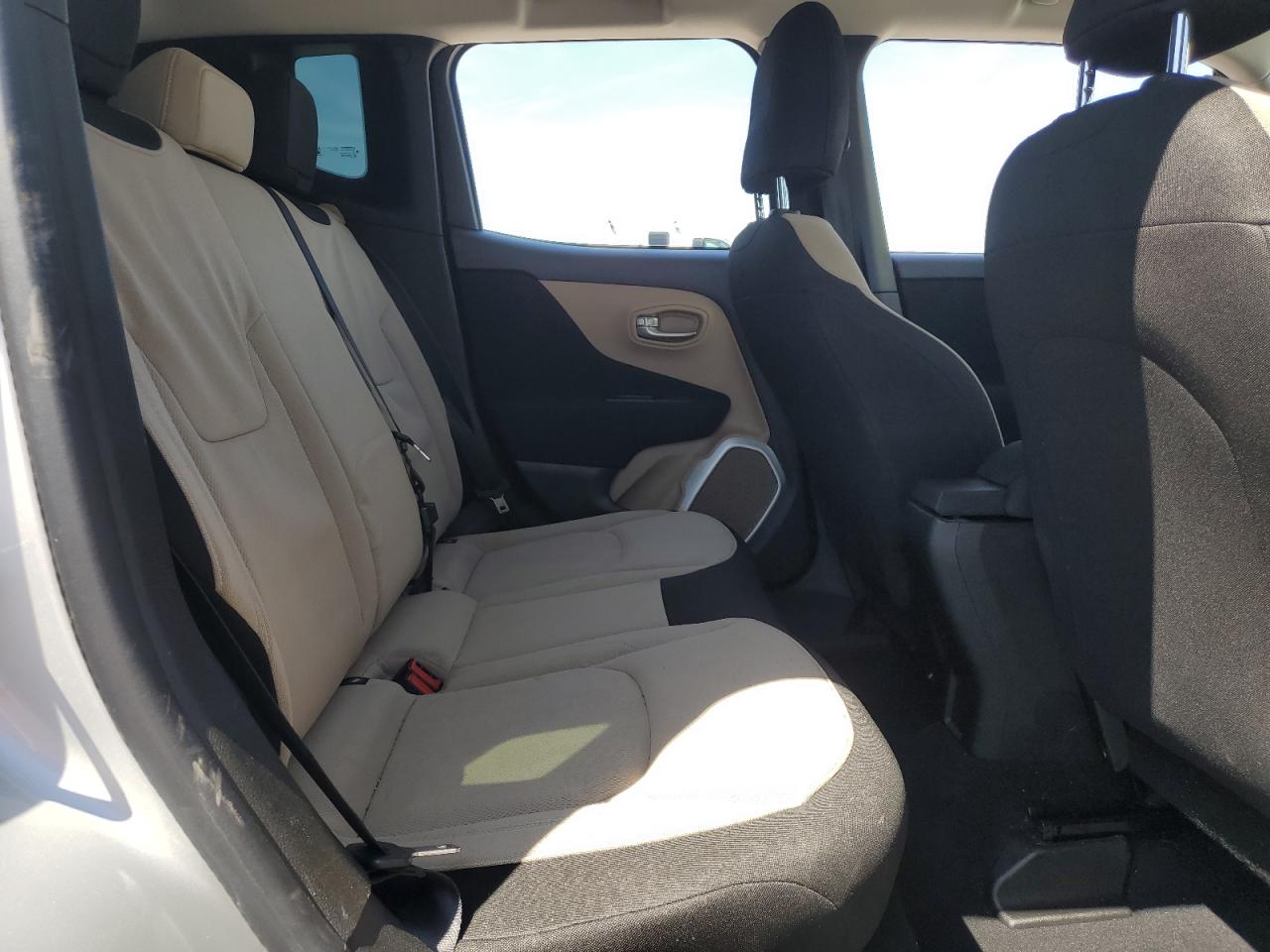 2017 Jeep Renegade Sport VIN: ZACCJAAB7HPE62352 Lot: 70388455