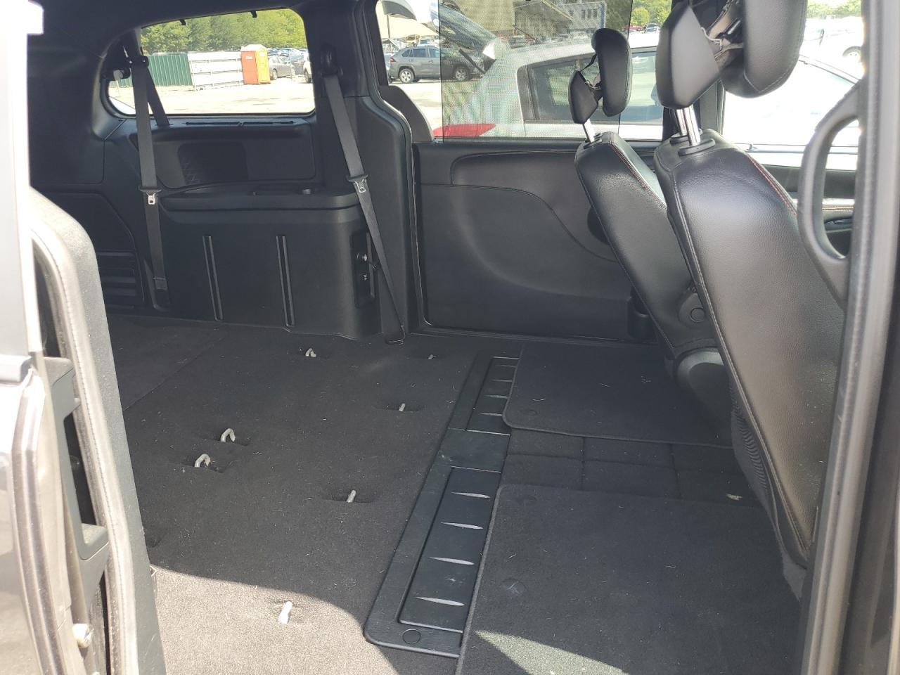 2016 Dodge Grand Caravan R/T VIN: 2C4RDGEG2GR349106 Lot: 70305195