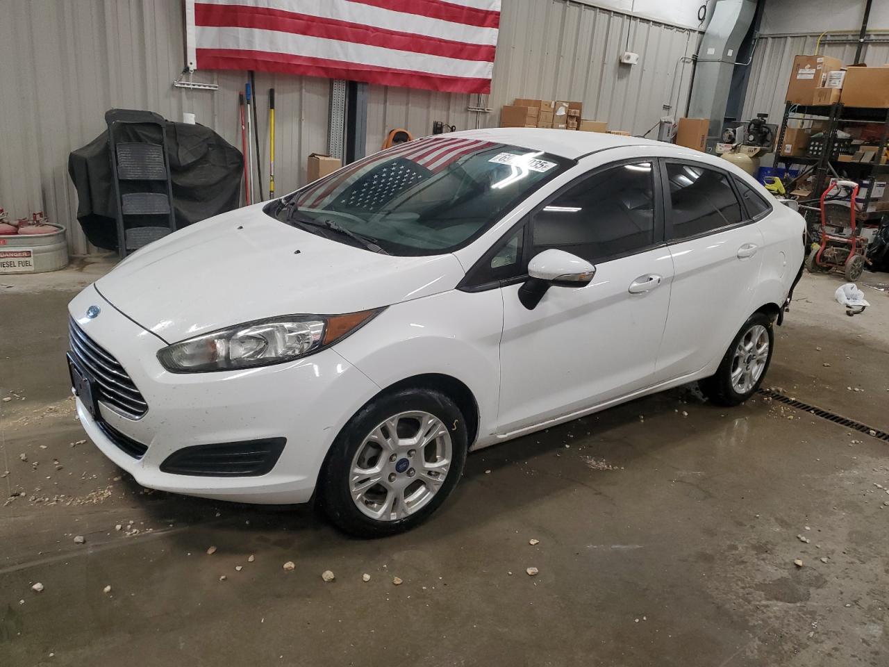 2015 Ford Fiesta Se white sedan gas 3FADP4BJ5FM118020 photo #1