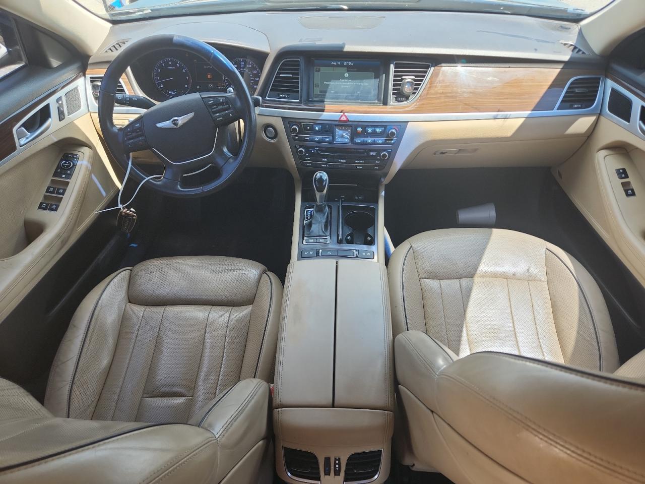 2015 Hyundai Genesis 3.8L VIN: KMHGN4JE4FU054867 Lot: 68545965