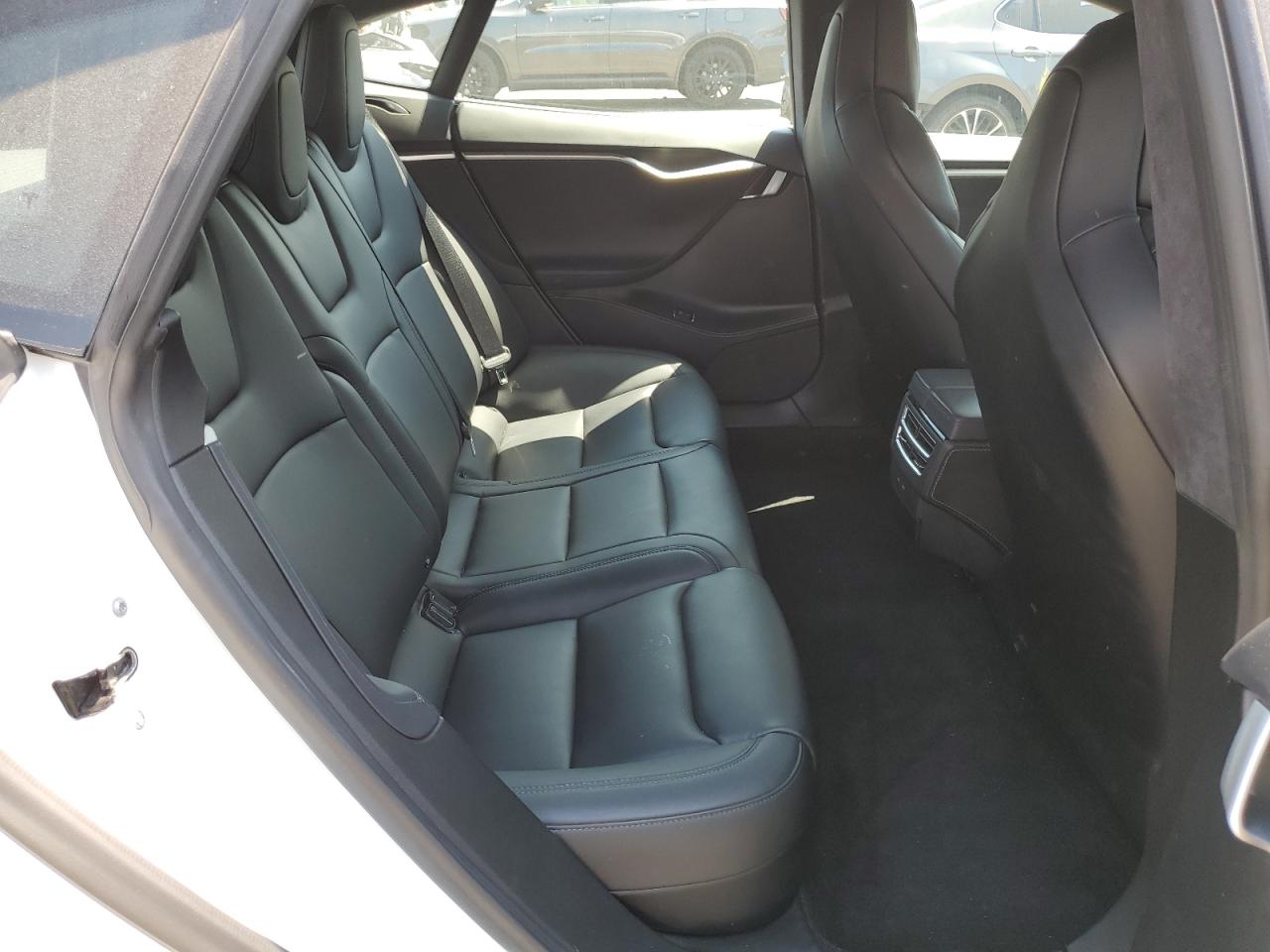 2018 Tesla Model S VIN: 5YJSA1E25JF247135 Lot: 68872155