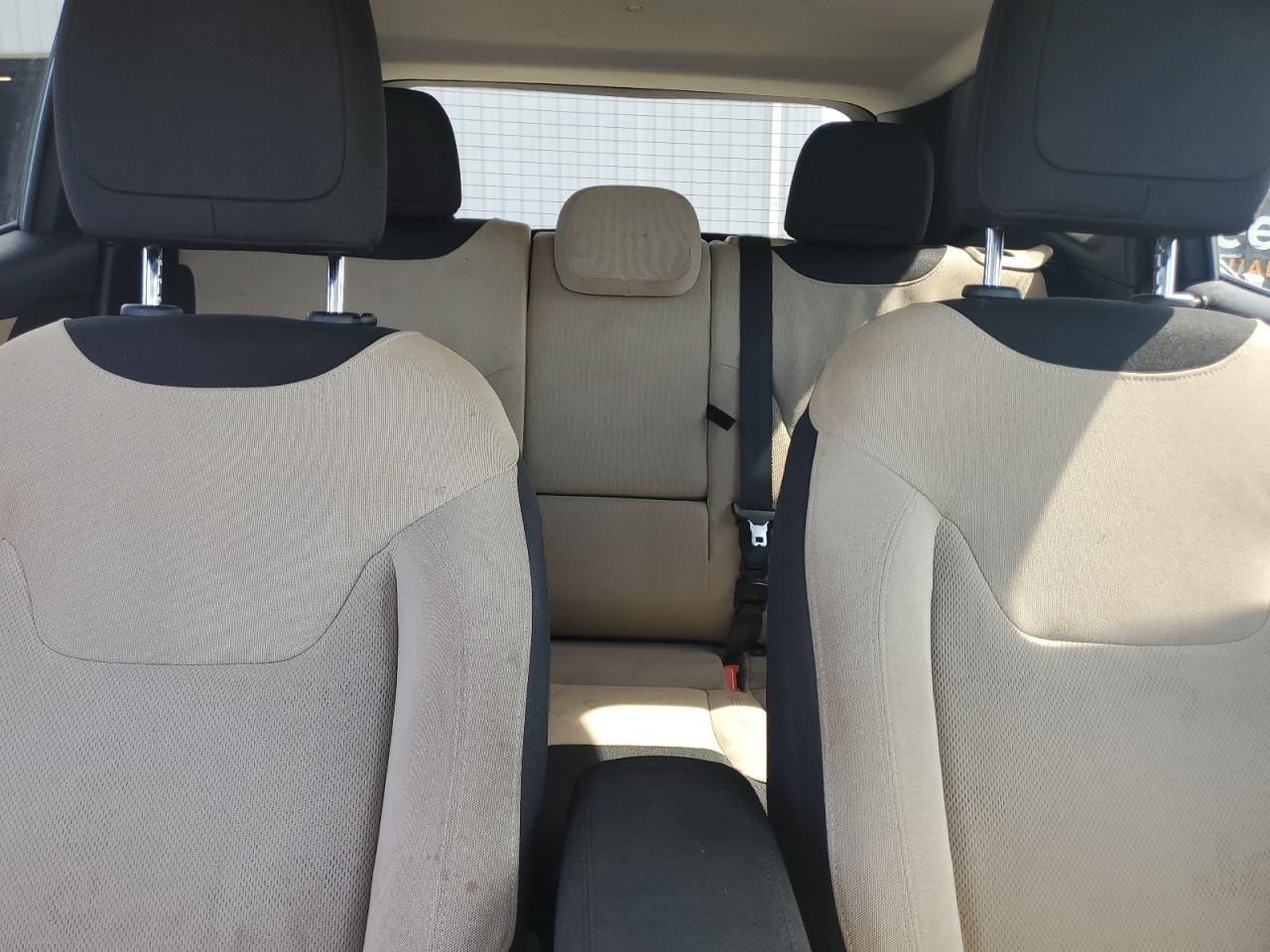 2015 Jeep Renegade Latitude VIN: ZACCJABT4FPC06657 Lot: 68737385