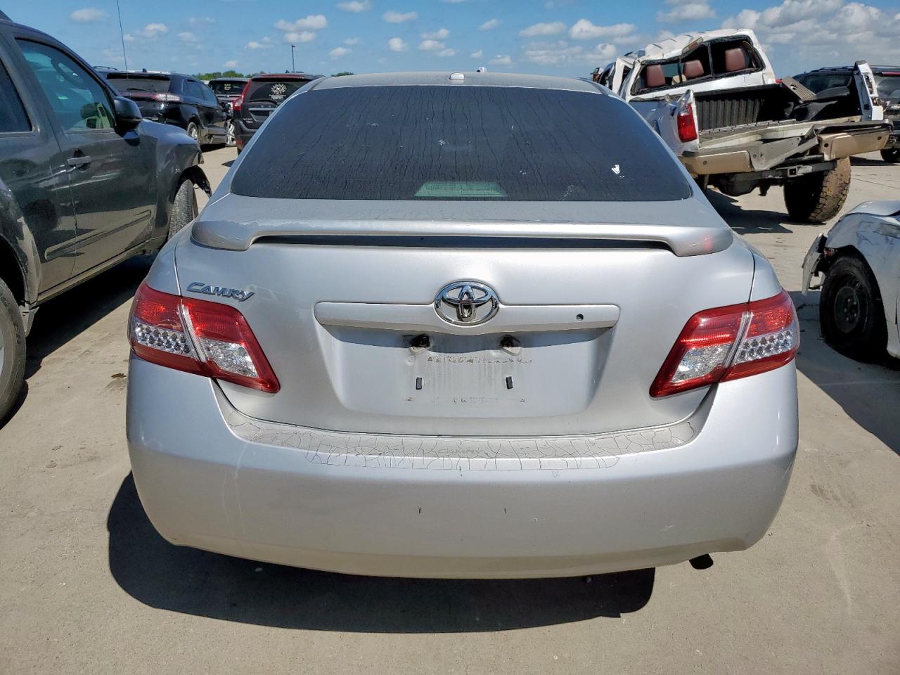 2010 Toyota Camry Base VIN: 4T1BF3EK4AU096840 Lot: 68418935