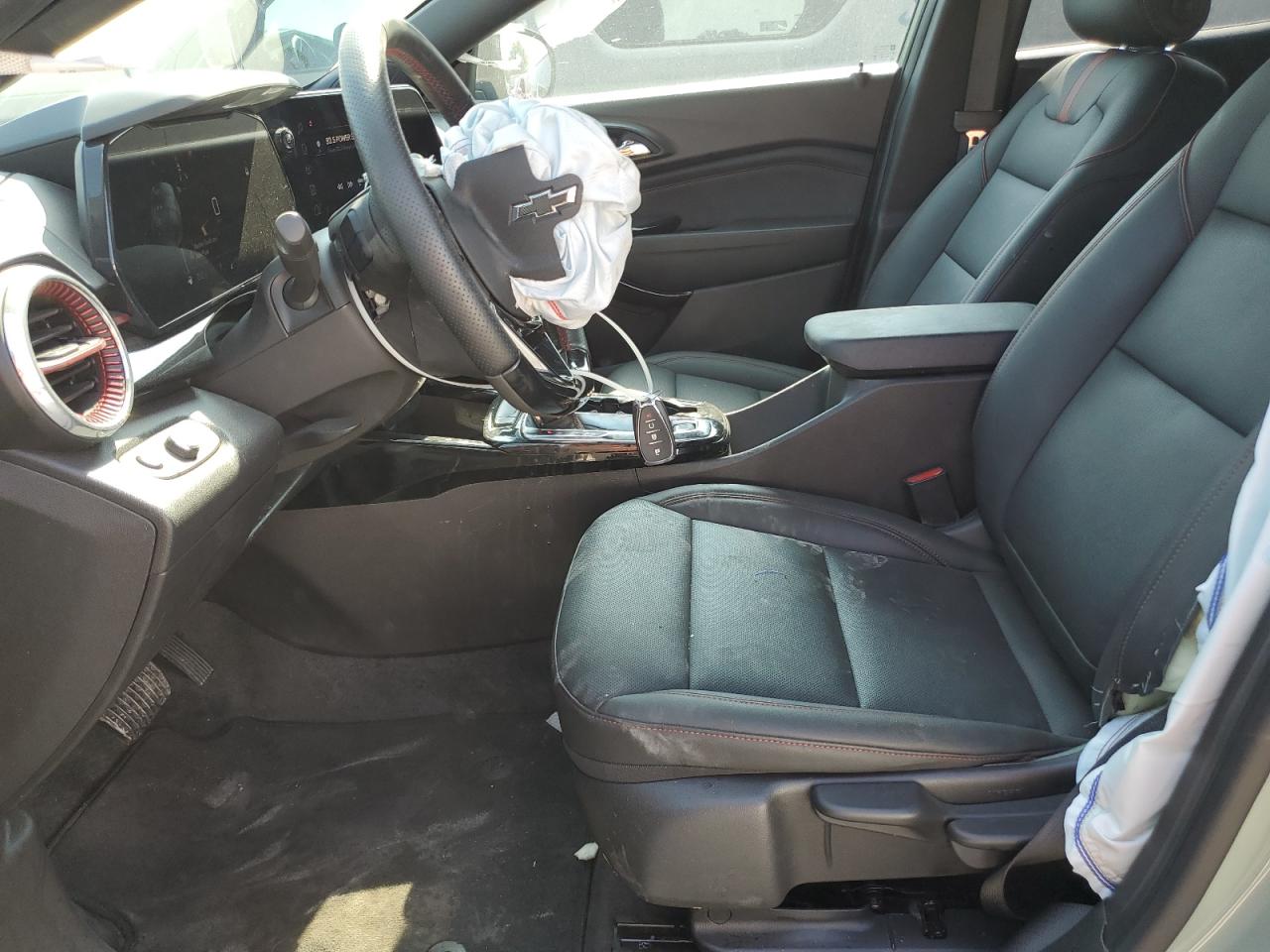 2024 Chevrolet Trax 2Rs VIN: KL77LJE23RC161165 Lot: 67215035